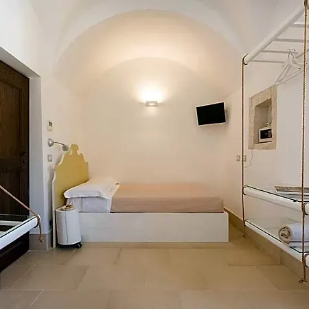 Hotel Antico Convento Dei Cappuccini 4*